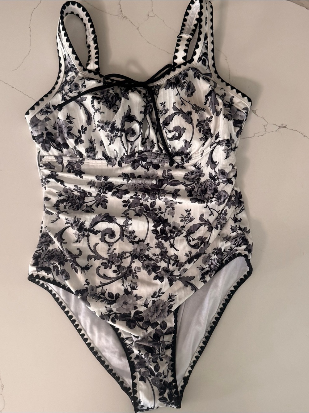 24th & Ocean One-Piece Swimsuit Womens M Black & White Floral Ruched Tie